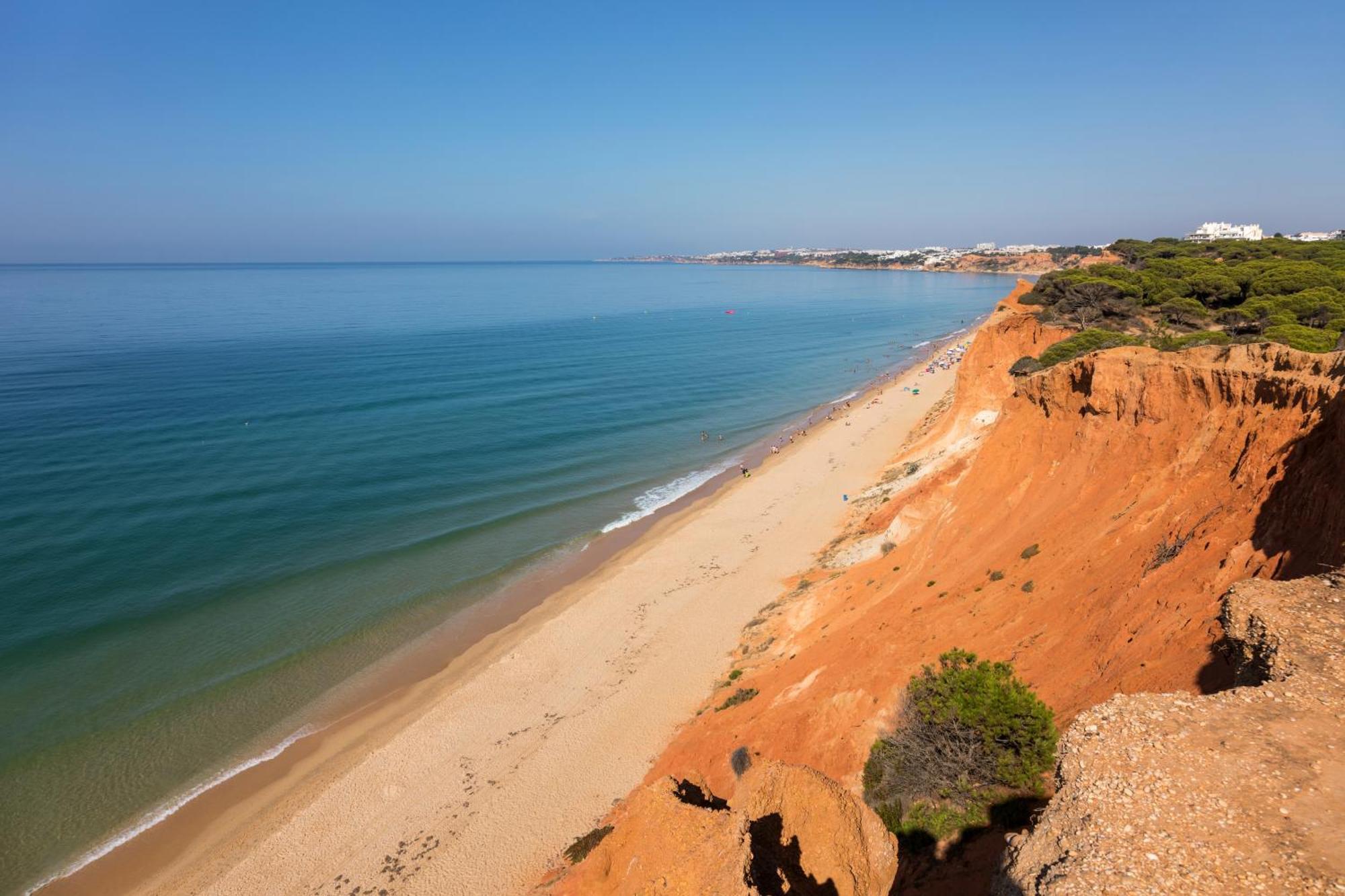 Bnb Homes Falesia Beach Cozy Apartment With Terrace & 2 Swimming Pools Olhos de Agua  Exterior photo